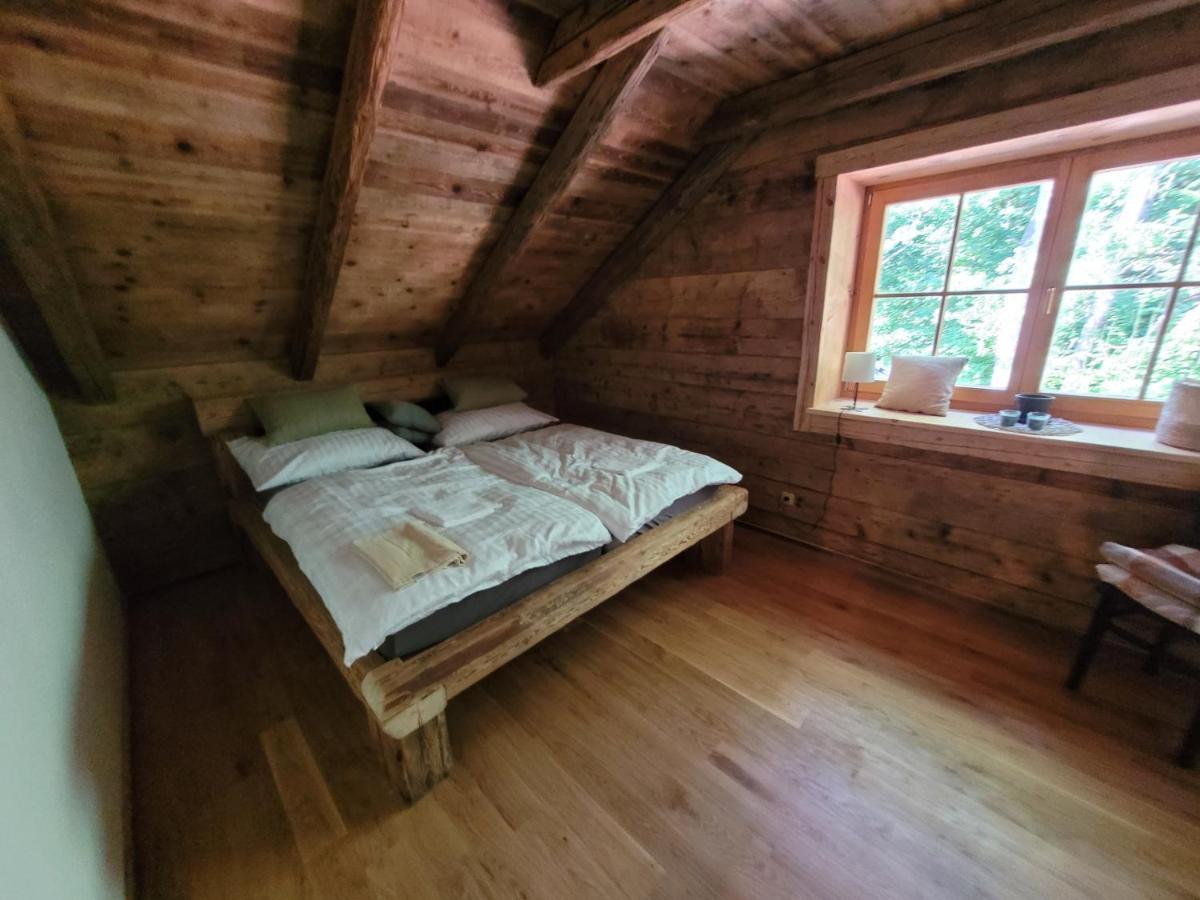 Berry Hotel Клатови Екстериор снимка