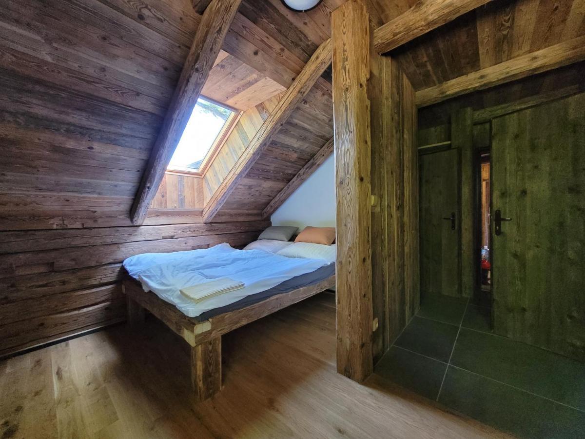 Berry Hotel Клатови Екстериор снимка